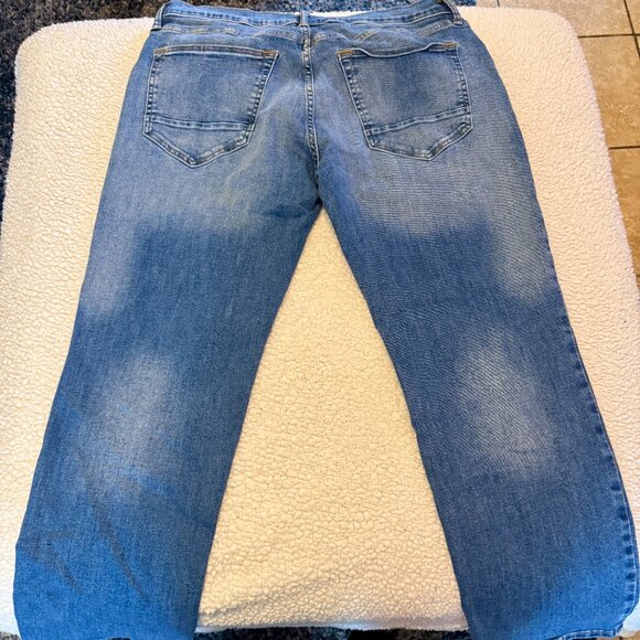 Arizona Jean Co. Athletic Taper Jeans – Size 36x30 - Picture 2 of 5